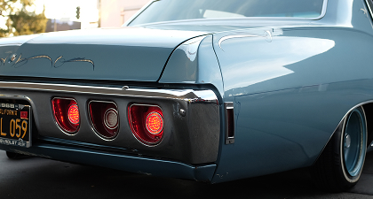 Low rider automobile